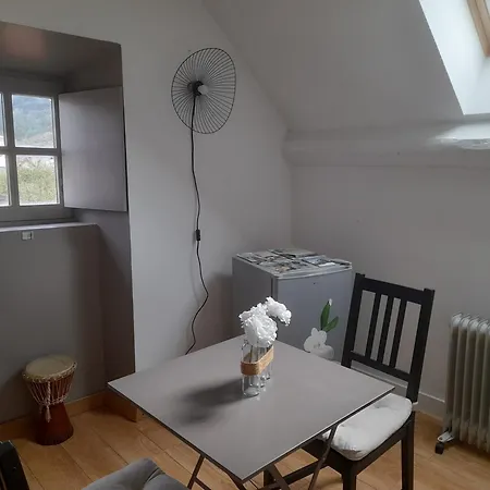 Clos Des Jardinieres Homestay Mende